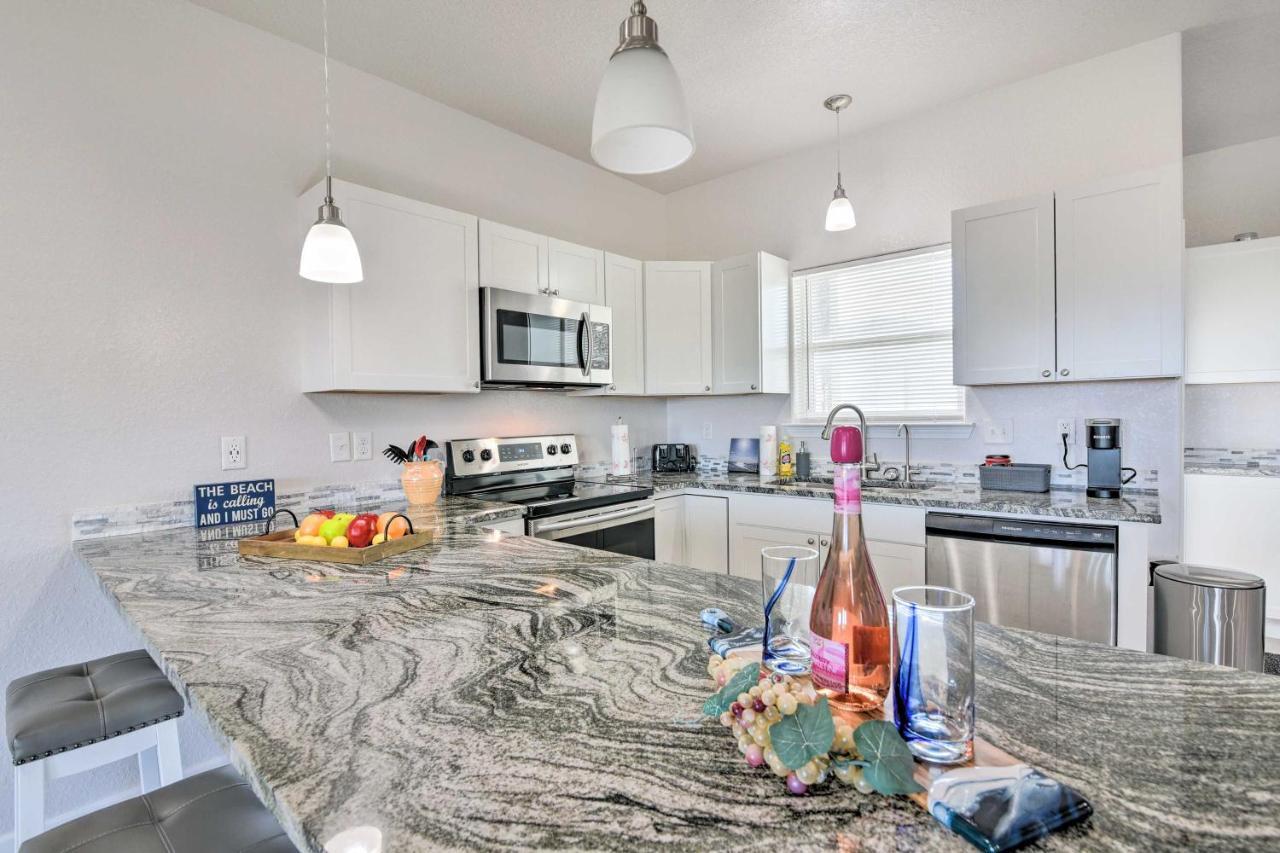 Surfside Beach Retreat With Deck And Ocean Views Dış mekan fotoğraf