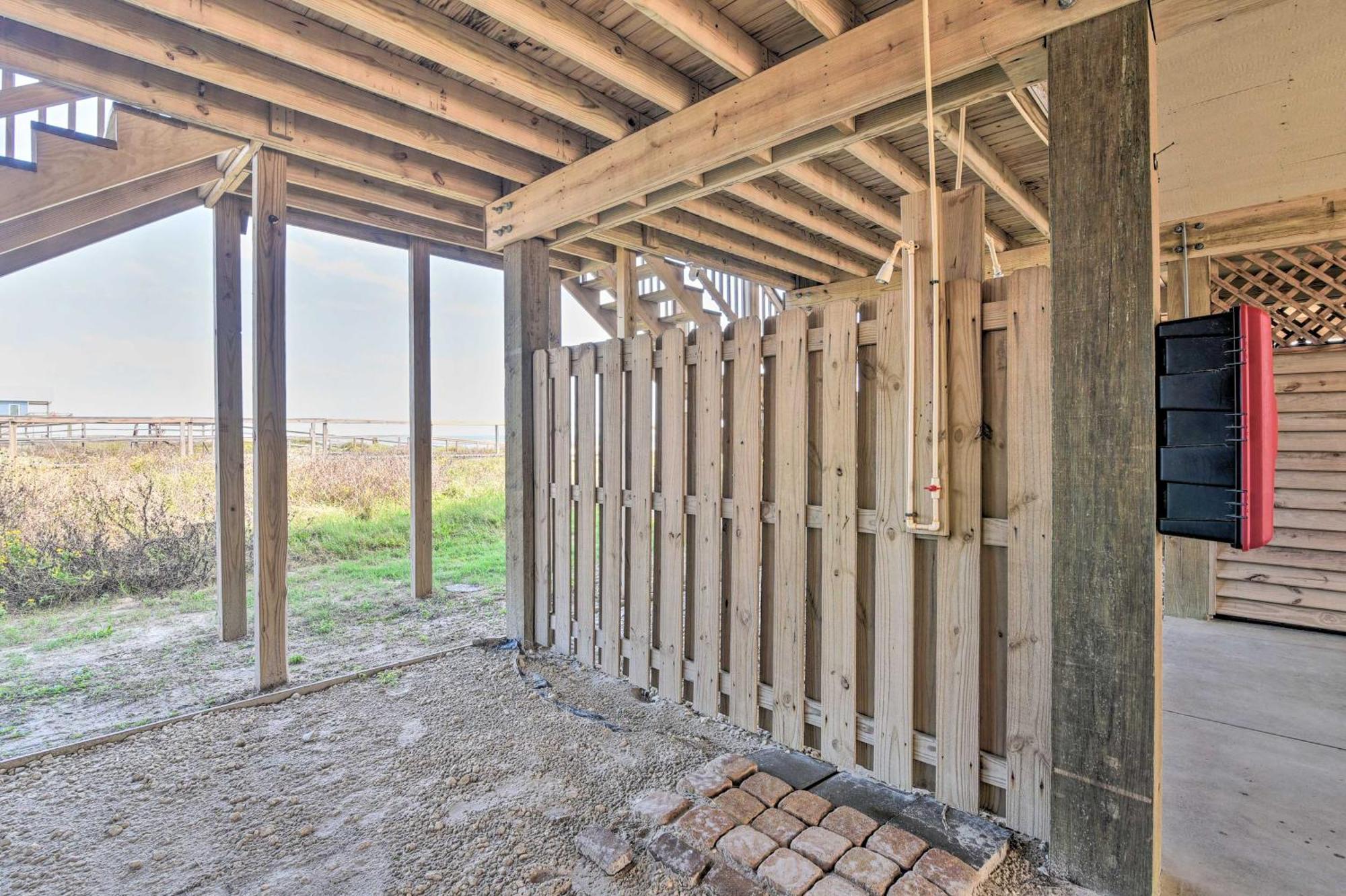 Surfside Beach Retreat With Deck And Ocean Views Dış mekan fotoğraf